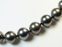 Tahiti Collier mit glanzvollen Perlen, 10,1-12mm, AA+/AAA