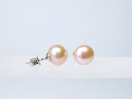 Silberstecker mit schönen Boutonperlen in rosé, 10-10.5mm