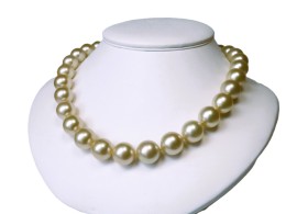 Majestätisches Südsee Perlen Collier, in Gold, 13-15 mm, AAA