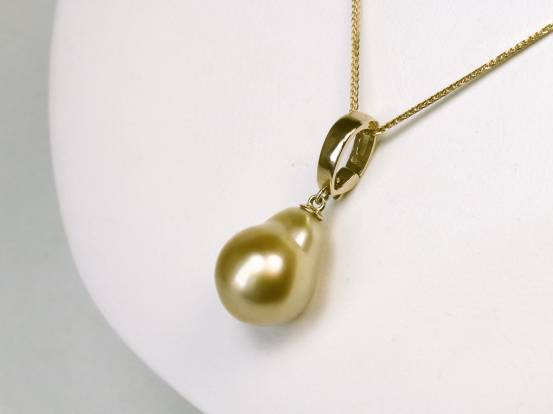 Gelbgoldanhänger Gelbgoldanhänger