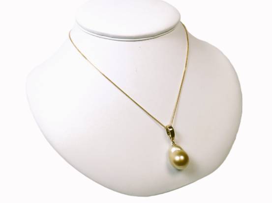 Goldener Perlenanhänger Goldener Perlenanhänger