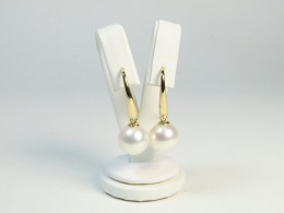 Große Ohrhaken mit glanzvollen Perlen, AAA